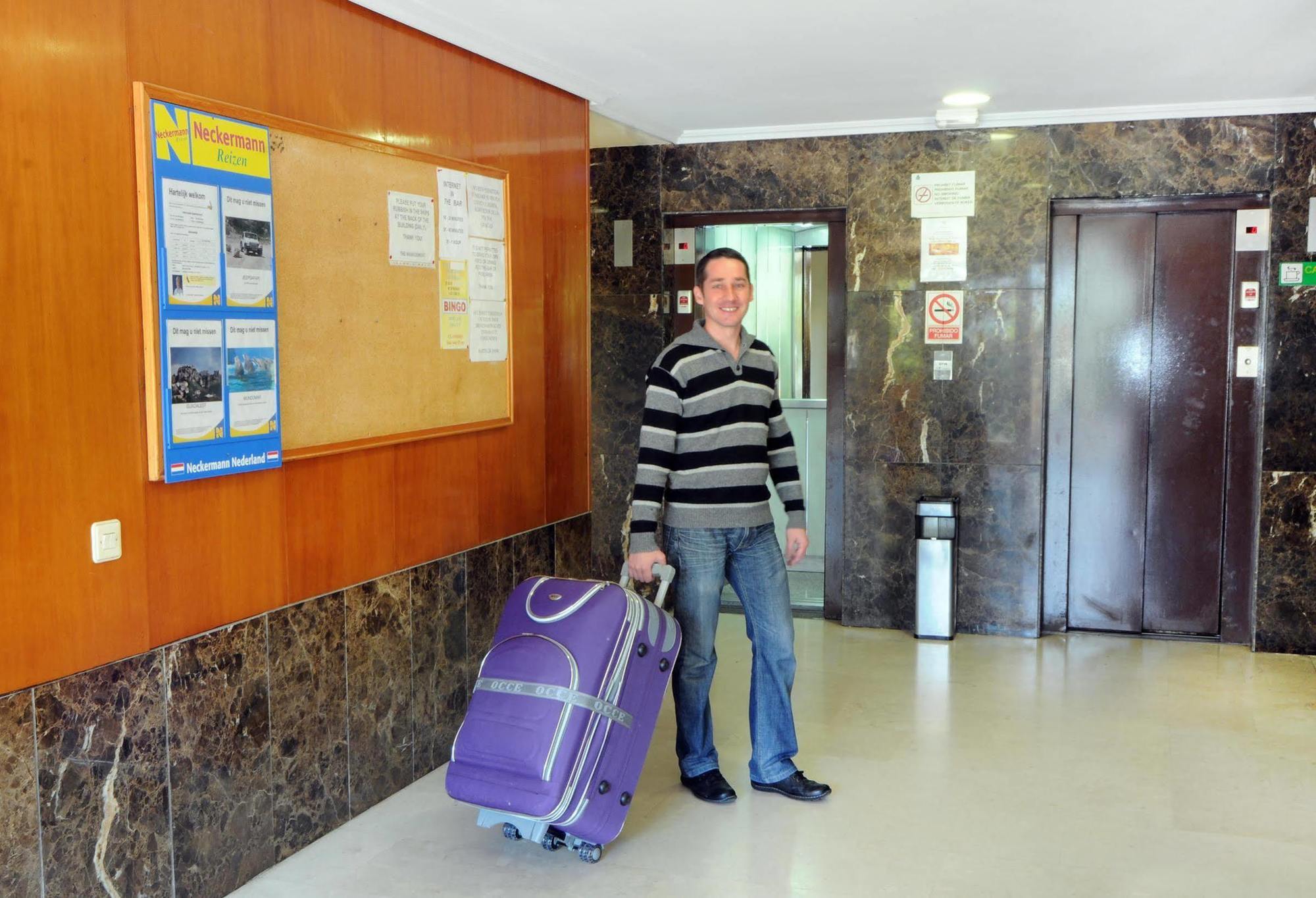 בנידורם Halley Hotel & Apartments Affiliated By Melia מראה חיצוני תמונה