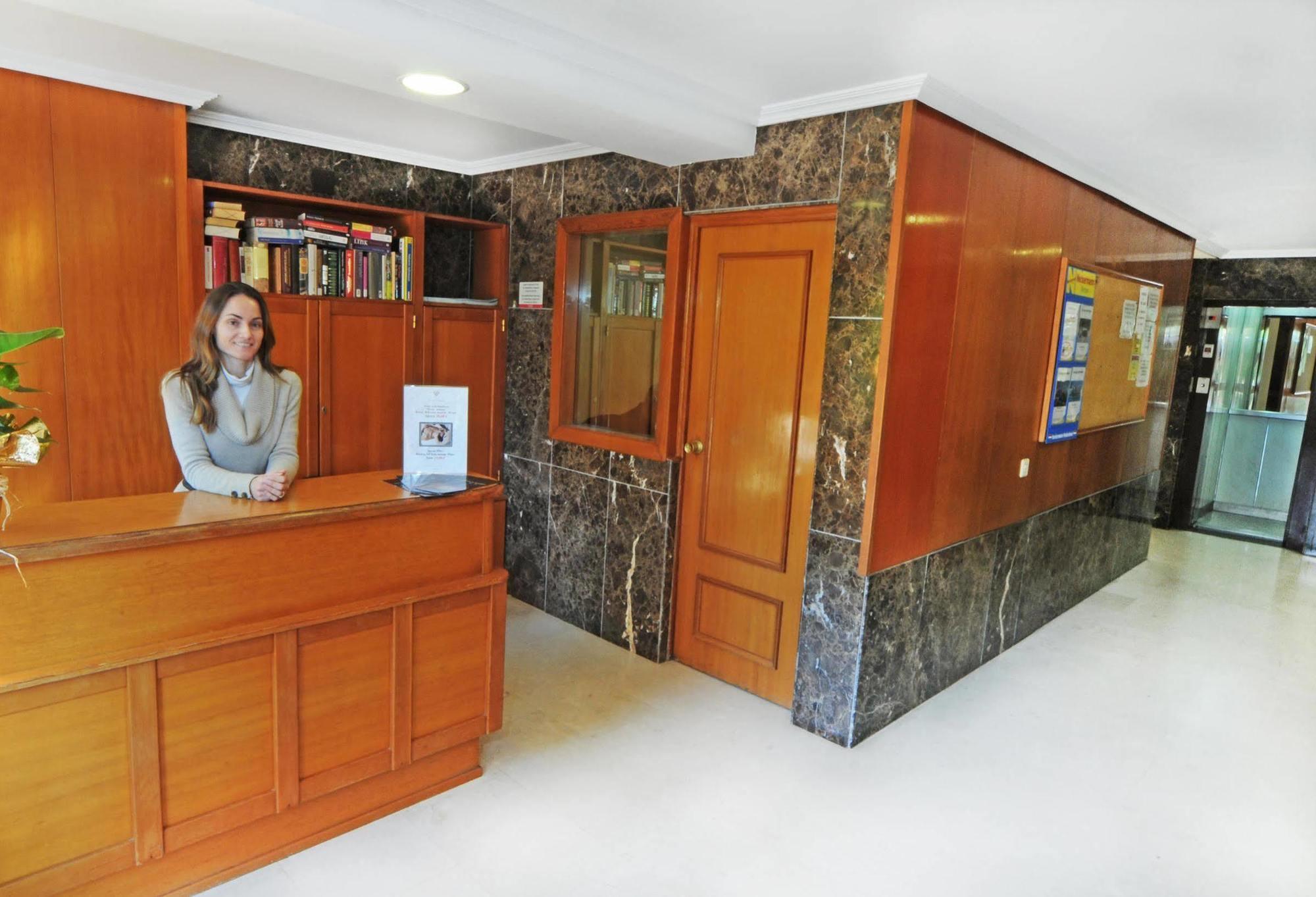 בנידורם Halley Hotel & Apartments Affiliated By Melia מראה חיצוני תמונה