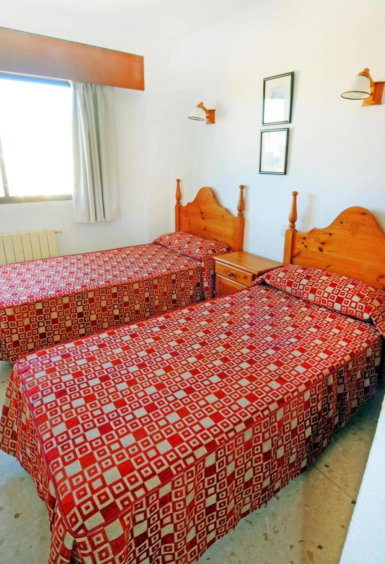 בנידורם Halley Hotel & Apartments Affiliated By Melia מראה חיצוני תמונה