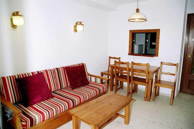 בנידורם Halley Hotel & Apartments Affiliated By Melia מראה חיצוני תמונה